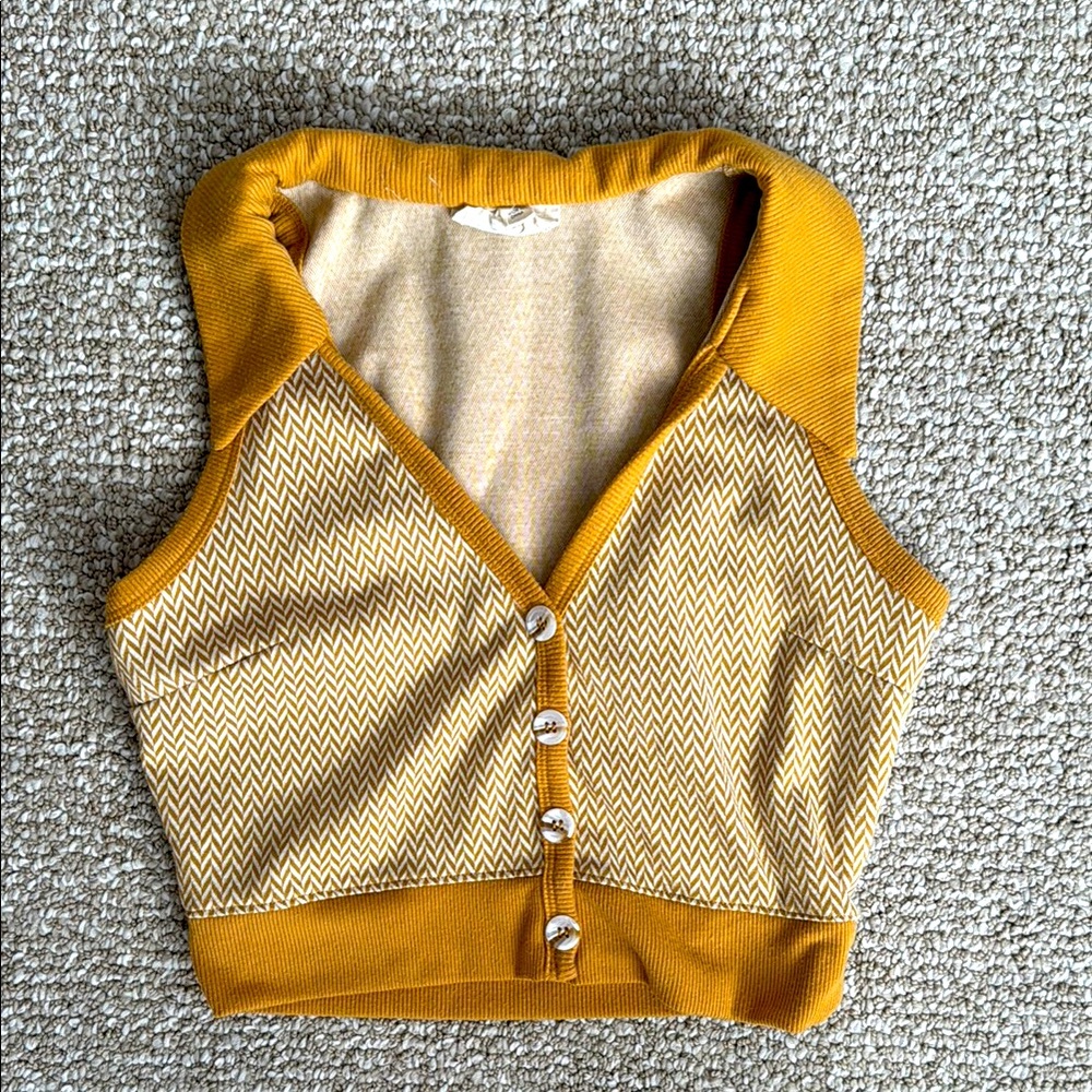 Yellow Crop Button Down Tank Top Fitted